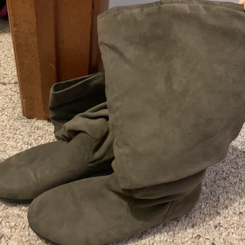 Slouch Boots - Picture 2 of 8